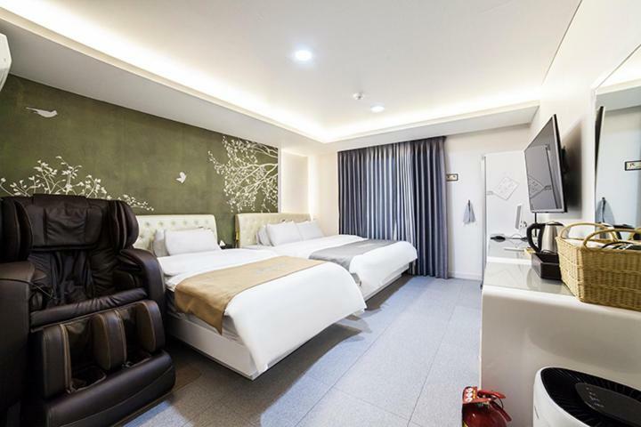 Venture Hotel Gwangju Metropolitan City Bagian luar foto